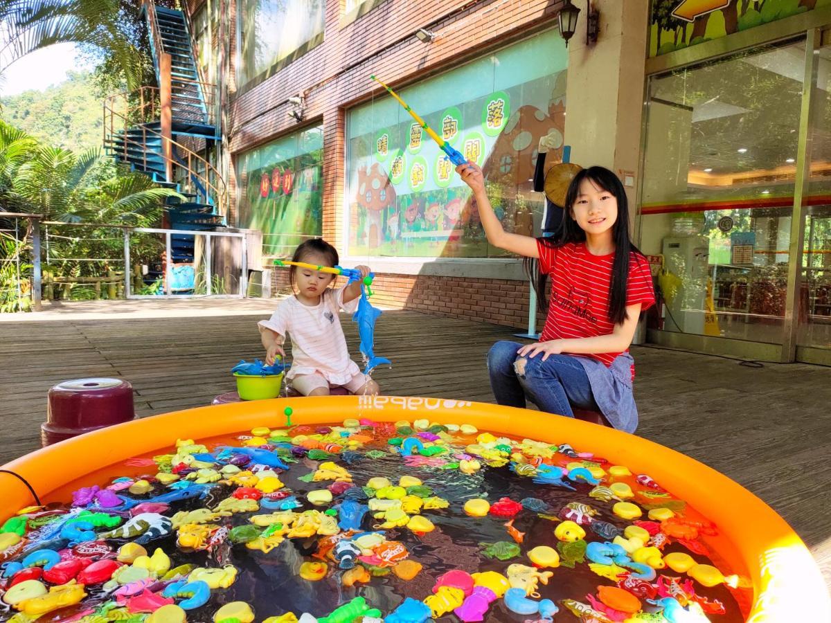 Uni-Resort Mawutu Guanxi Bagian luar foto