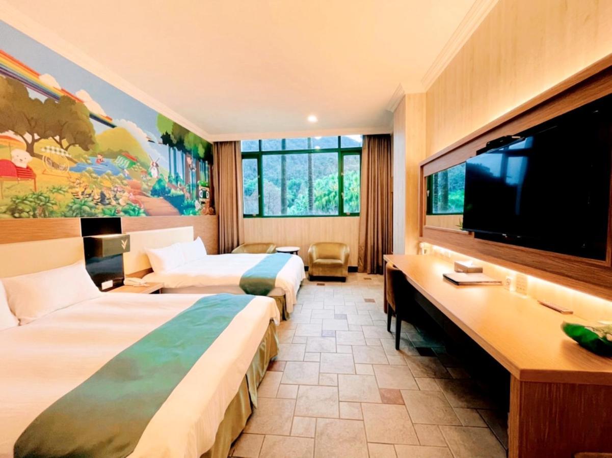 Uni-Resort Mawutu Guanxi Bagian luar foto