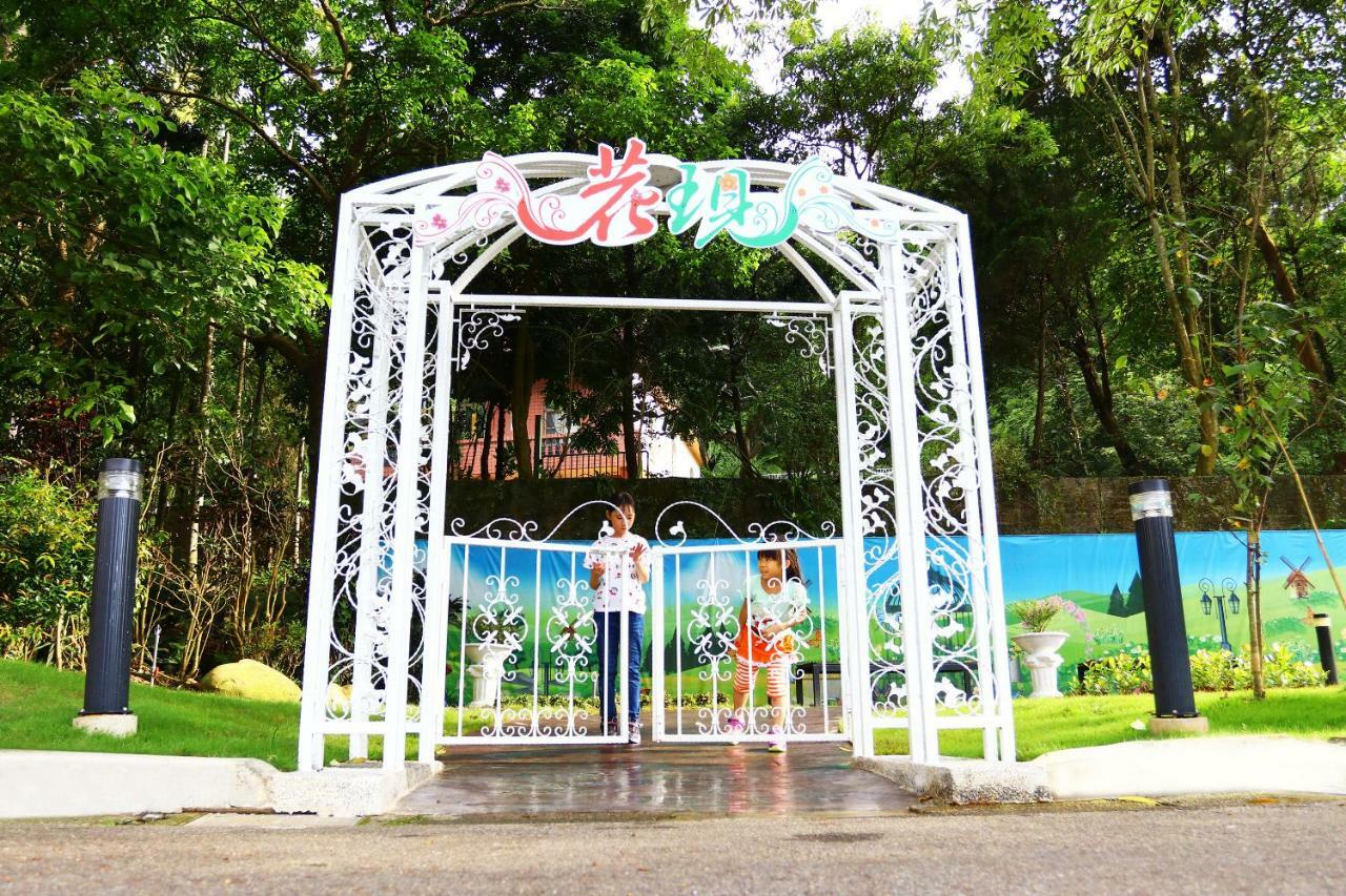 Uni-Resort Mawutu Guanxi Bagian luar foto